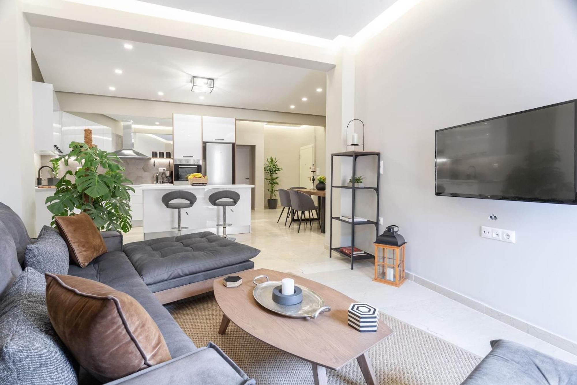 Deluxe 3-Bdrm Urban-Industrial Apt At Acropolis Ateny Zewnętrze zdjęcie